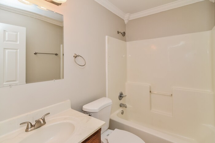 Building Photo - 27569 Grant Dr