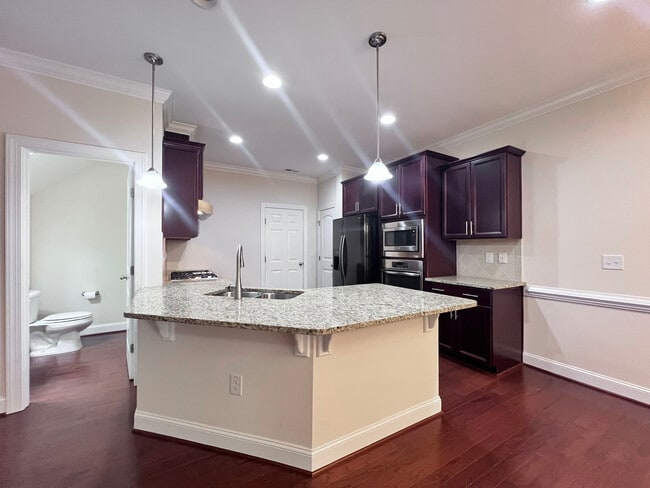 Building Photo - 2707 Masonboro Ferry Dr