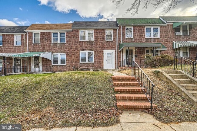 Building Photo - 125 Denison St