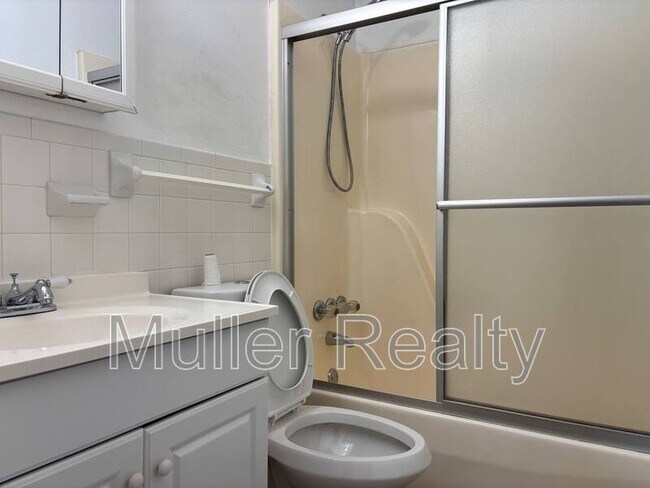 Building Photo - 6436 Tewksbury Dr NW