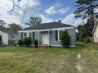 Building Photo - Cozy 2 Bedroom, 1 Bath Home – $1,000/Month