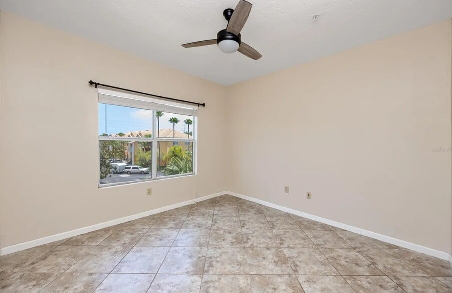 Building Photo - 10764 70th Ave