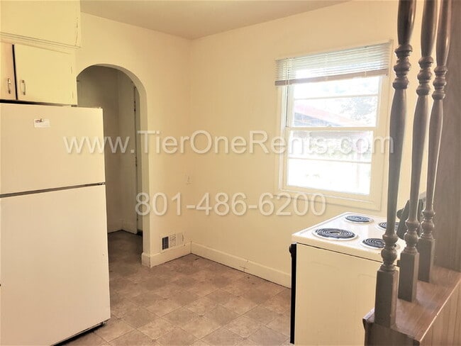 Building Photo - This property offers a NO DEPOSIT option a...