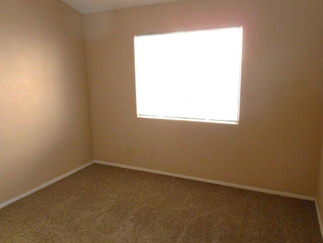 Building Photo - Beautiful 3 Bedroom home in Henderson