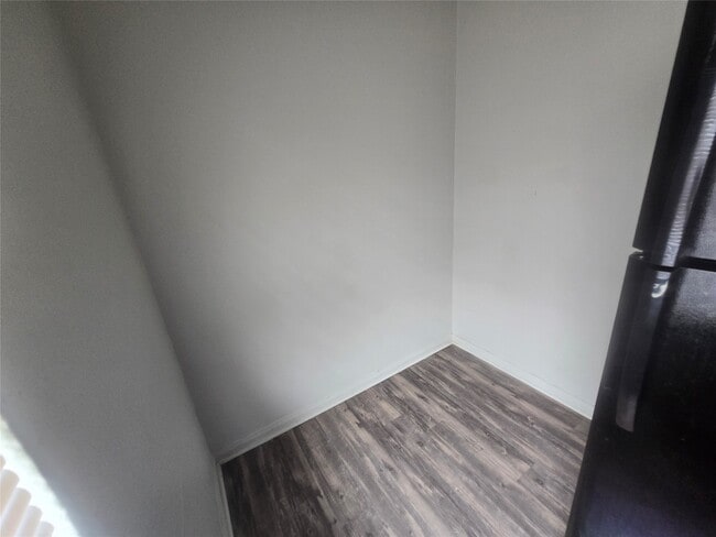 Building Photo - 1133 5th Ave N