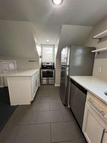 Building Photo - 6200 Victor St