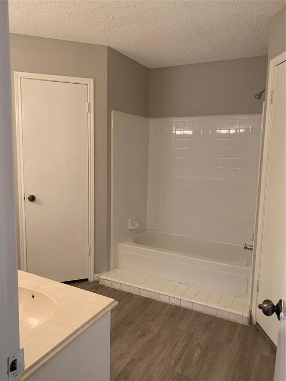 Building Photo - 727 Carol Lynn Dr