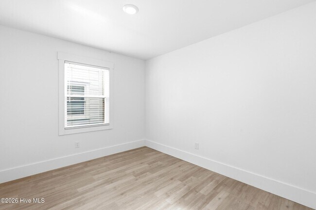 Building Photo - 1409 Glenn St
