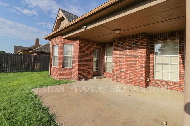 Building Photo - 4712 S 177th E Pl