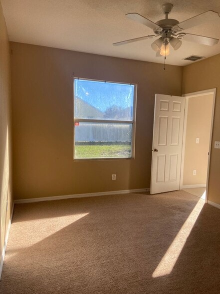 Building Photo - 628 Madina Cir