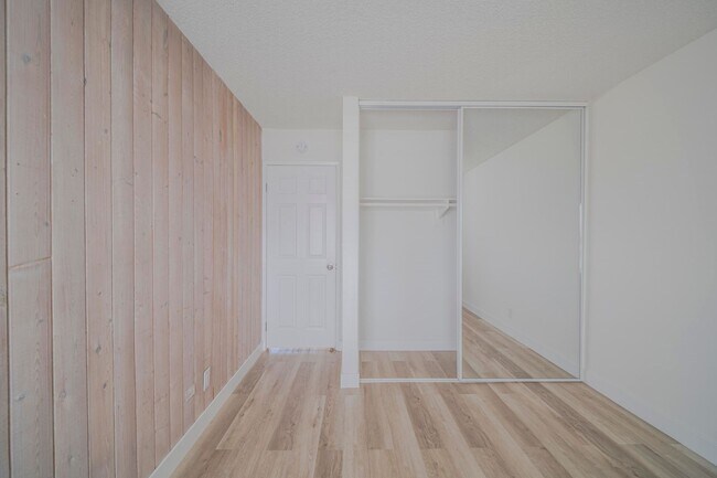 Building Photo - Welcome to Your Updated Home in the Heart of South Coast Metro!