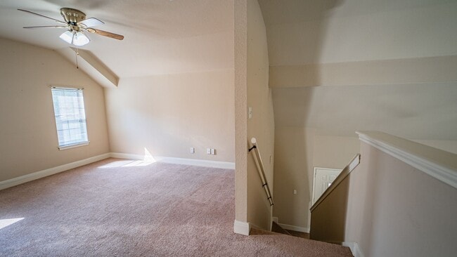 Building Photo - Bulverde Gem for Lease