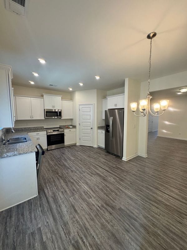 Building Photo - 127 Sawgrass Dr