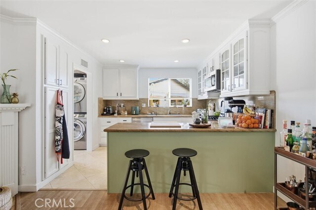 Building Photo - 6443 Gross Ave