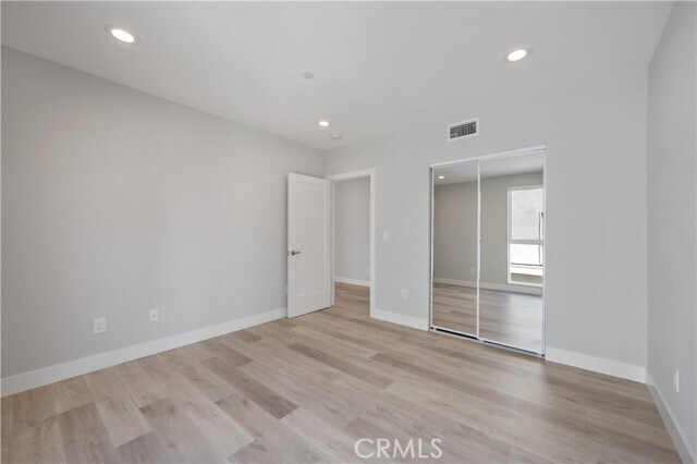 Building Photo - 2733 S La Brea Ave