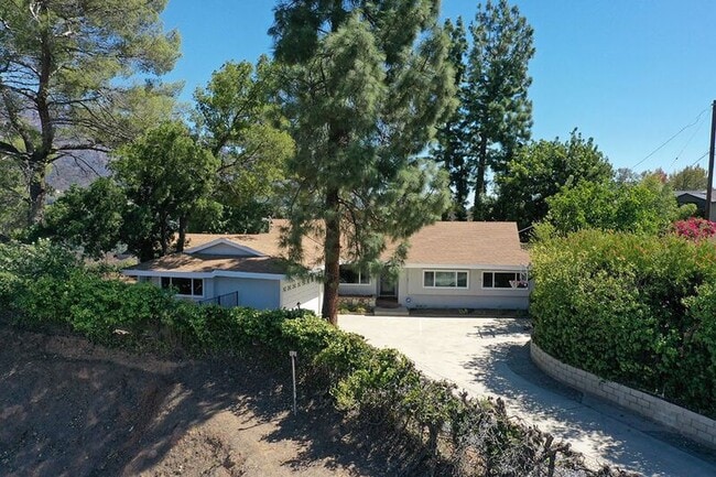 Building Photo - 279 Starlight Crest Dr