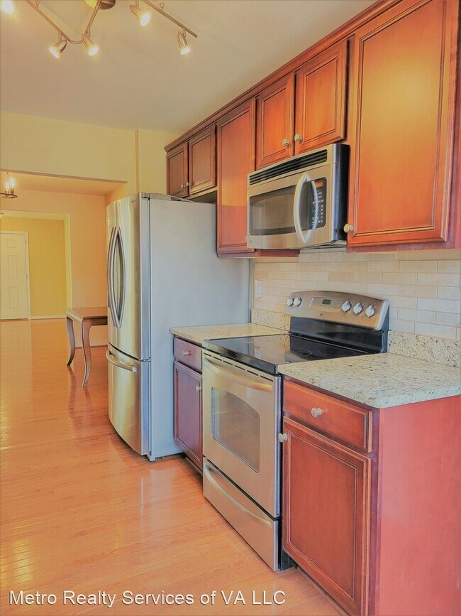 Building Photo - 3 br, 2.5 bath House - 13624 Baycraft Terrace