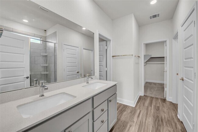 Building Photo - 17925 Curio Dr