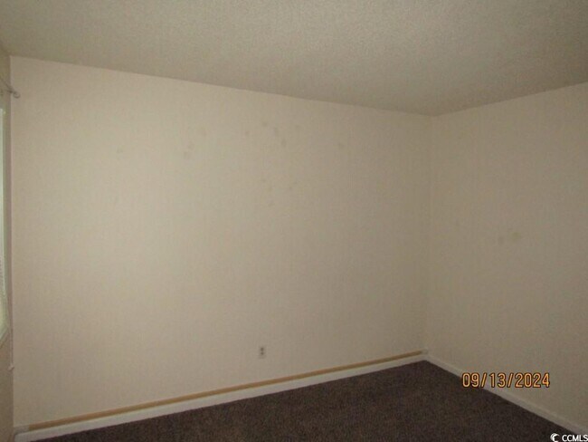 Building Photo - 1500 Cenith Dr