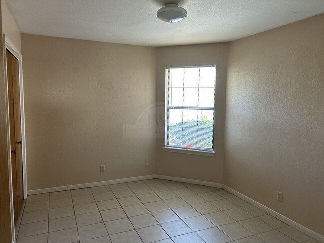 Building Photo - 101 Nancy Dr