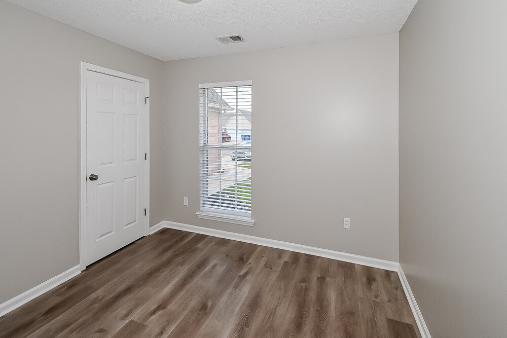 Building Photo - 6306 Magnolia Lakes Dr