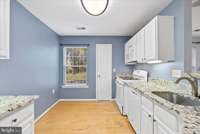 Building Photo - 11405 Windleaf Ct