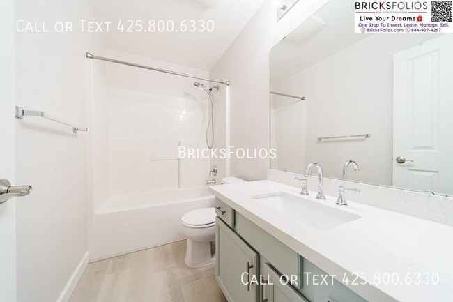 Building Photo - 2728 84th Dr NE