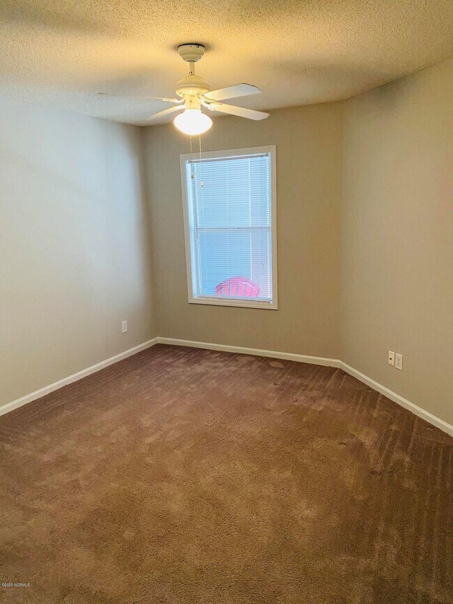 Building Photo - 3306 Mulberry Ln