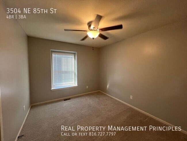 Building Photo - 3504 NE 85th St