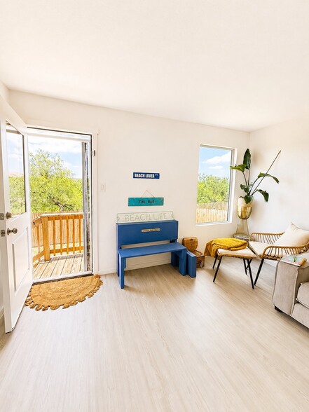 Building Photo - 8630 Astral Pl