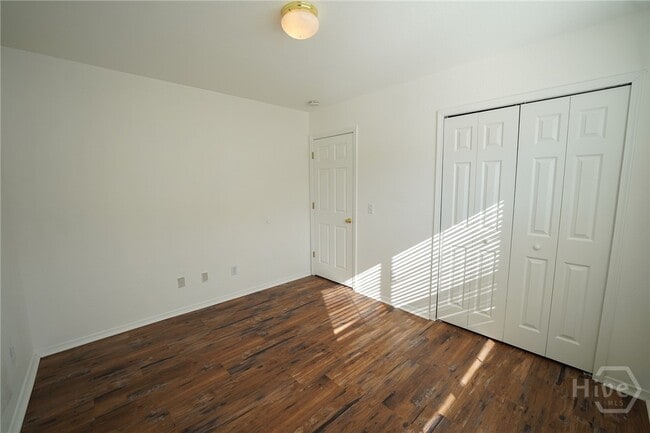Building Photo - 77 Godley Park Wy