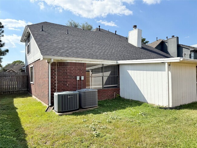 Building Photo - 4411 Ireland Ln