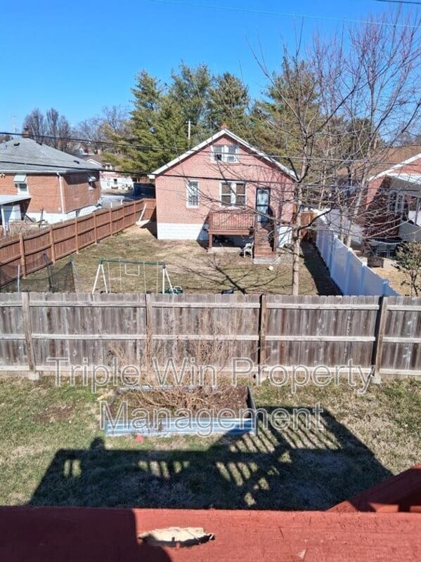 Building Photo - 313 Carthage Ave