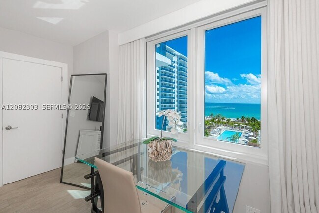 Building Photo - 2301 Collins Ave