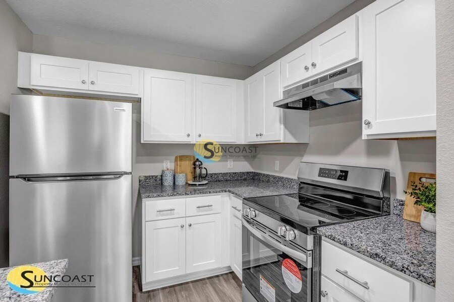 Building Photo - 9532 Hood Rd