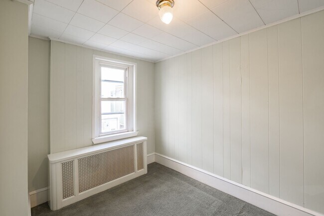 Building Photo - Charming South Philadelphia Home