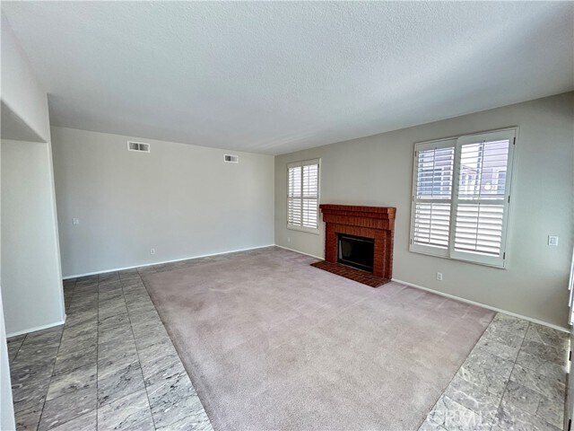 Building Photo - 8132 E Hillsdale Dr