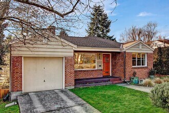 Building Photo - CLICK "REQUEST A TOUR" NOW!