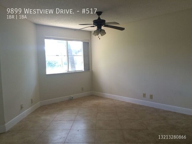 Building Photo - 9899 Westview Dr