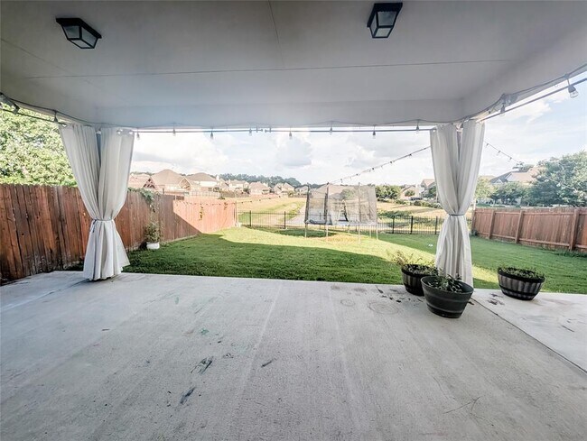 Building Photo - 3636 Mineral Dr