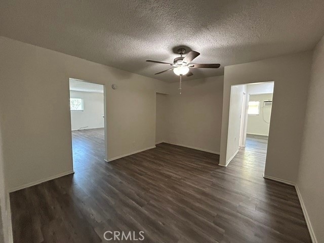 Building Photo - 685 E Vista Chino