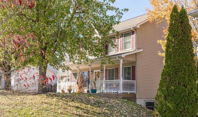 Building Photo - 113 Senseny Glen Dr