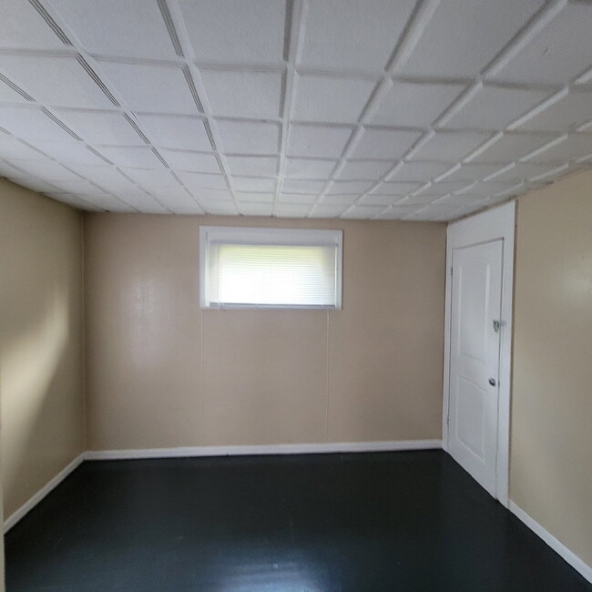 Building Photo - Christian Park area 2BR House for LEASE!