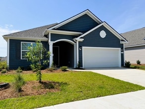 Building Photo - 811 Ireland Dr
