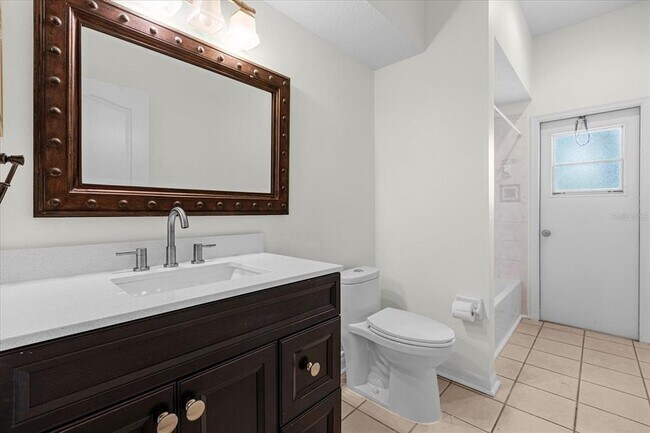 Building Photo - 14433 Nottingham Way Cir