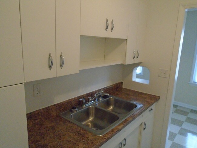 Building Photo - Boyce Properties
