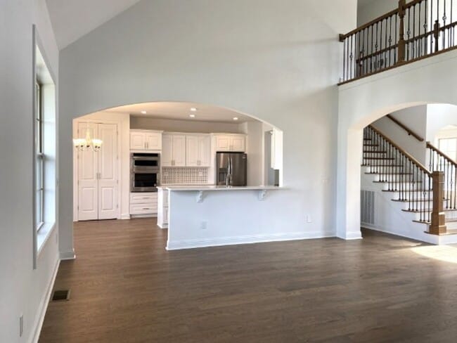 Building Photo - Newer Custom Brick Home in Lebanon