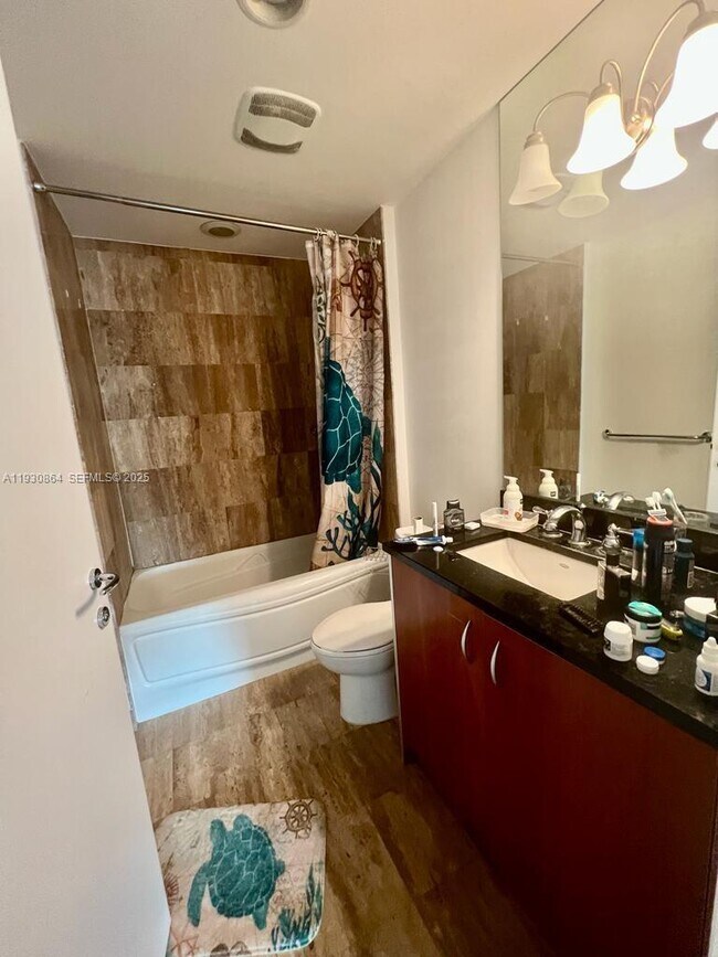 Building Photo - 300 S Biscayne Blvd