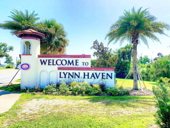 Primary Photo - FRESHLY RENOVATED 2 Bed apartment in Lynn ...