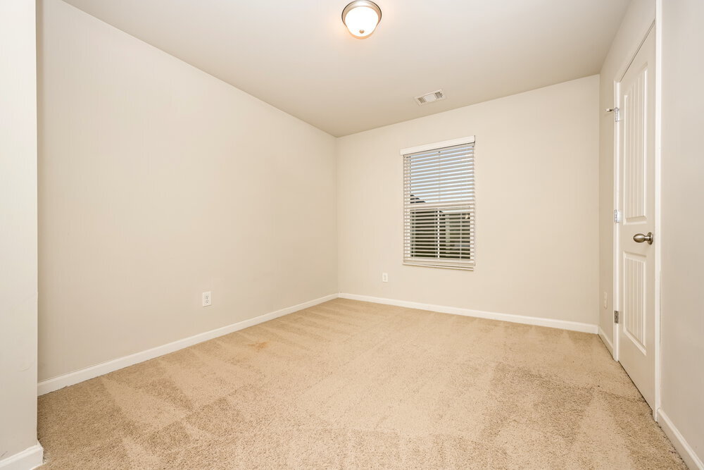 Building Photo - 405 Invector Ct